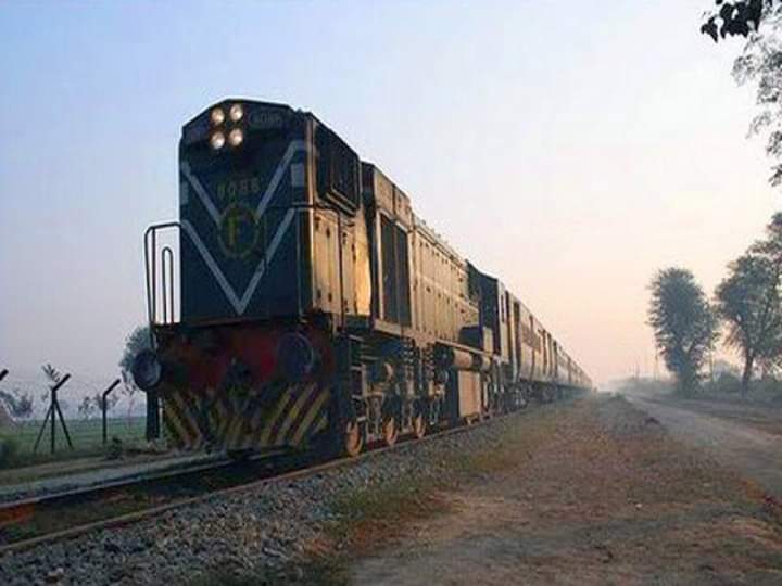Lahore: Train operation across the country started from today