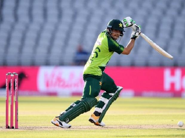 Pakistan defeated England, drawing the series 1-1