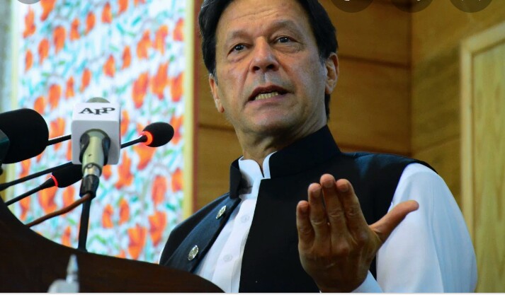 ISLAMABAD: Prime Minister Imran Khan has decided to give open concessions to the opposition for protests.