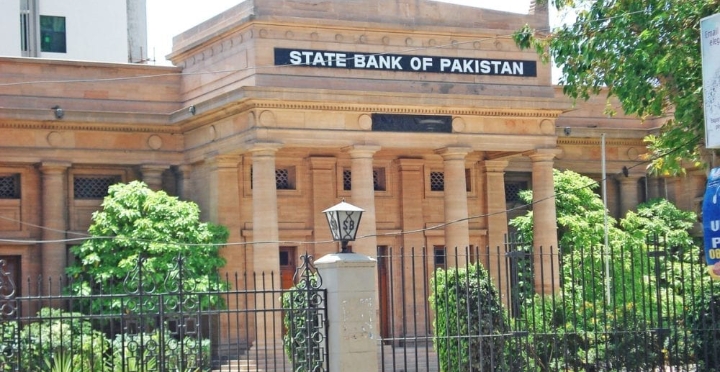 Karachi State Bank of Pakistan raises interest rates by 1%.