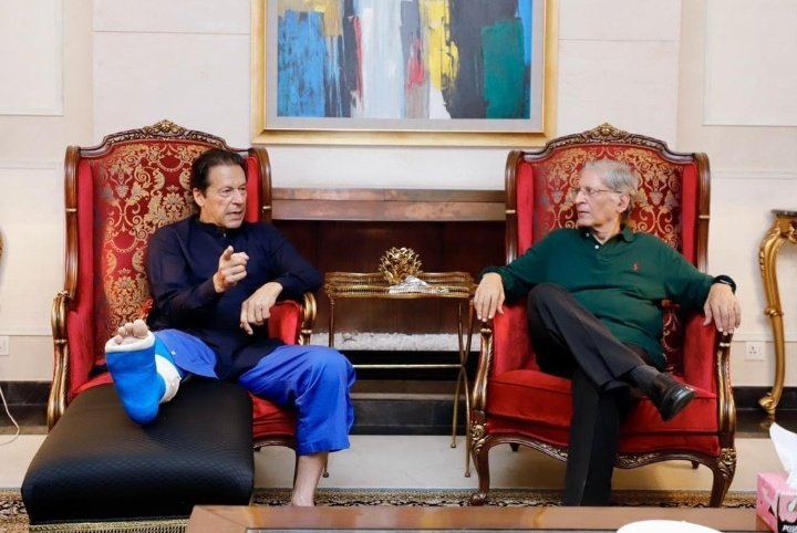 Leader of Pakistan People’s Party Aitzaz Ahsan reached to meet Imran Khan.