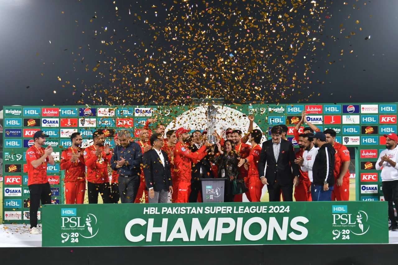 PSL’s new Islamabad United’s splendid victory.