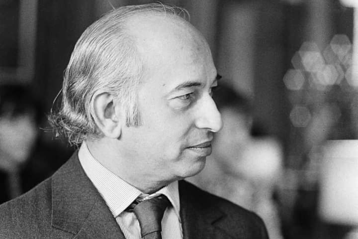 Stunning The Life and End of Zulfikar Ali Bhutto.